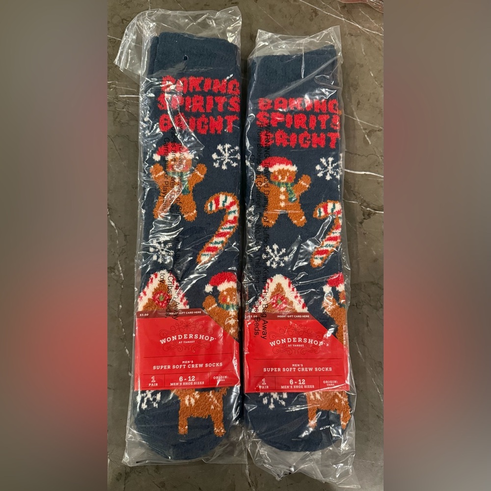 Wondershop Men's Festive Crew Socks  Baking Spirts Bright NWT